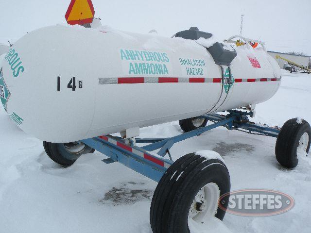 1,000 gal. NH3 tank - trailer,_3.jpg